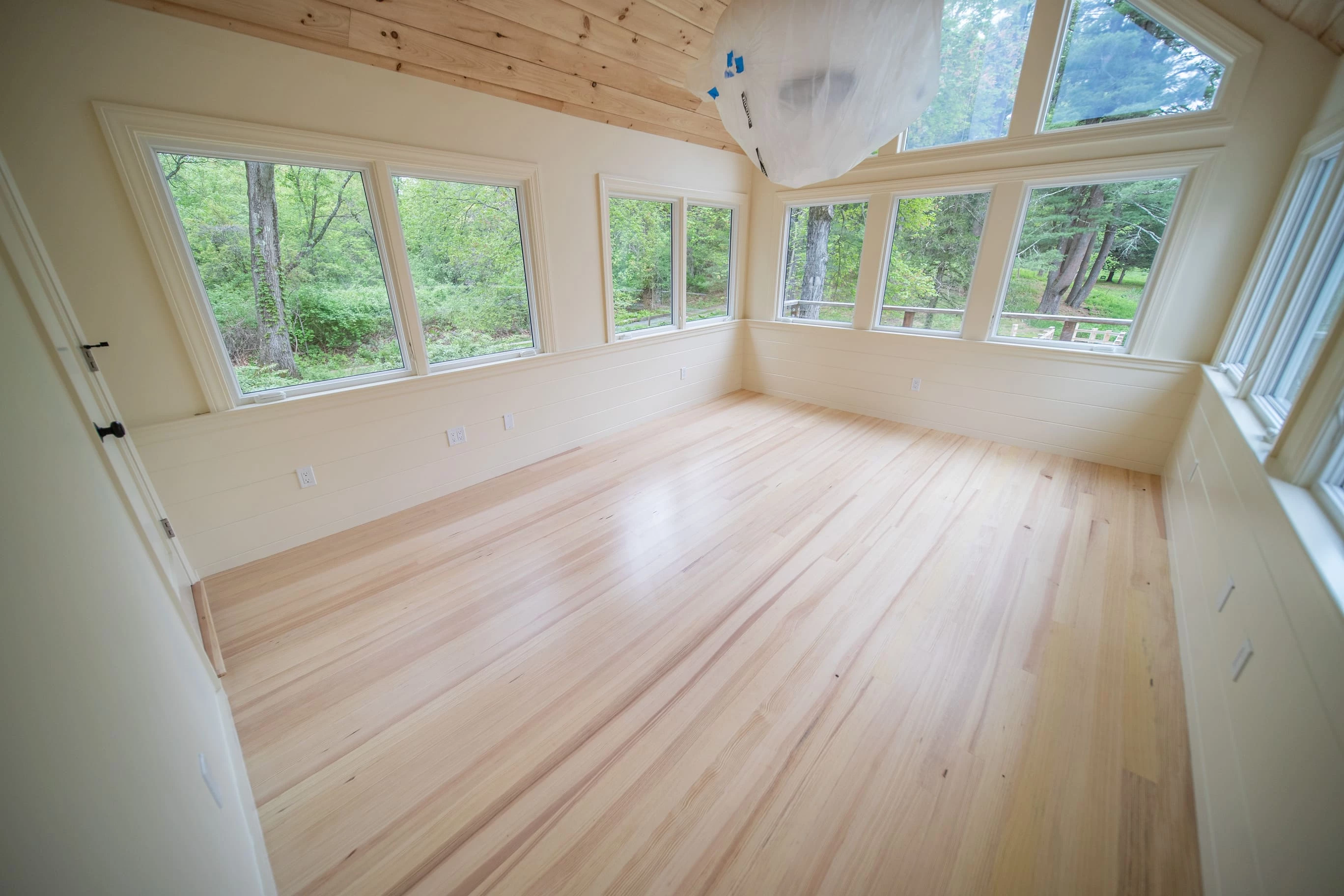 Hardwood vs. Softwood Flooring: Why Hardwood Is A Better Choice