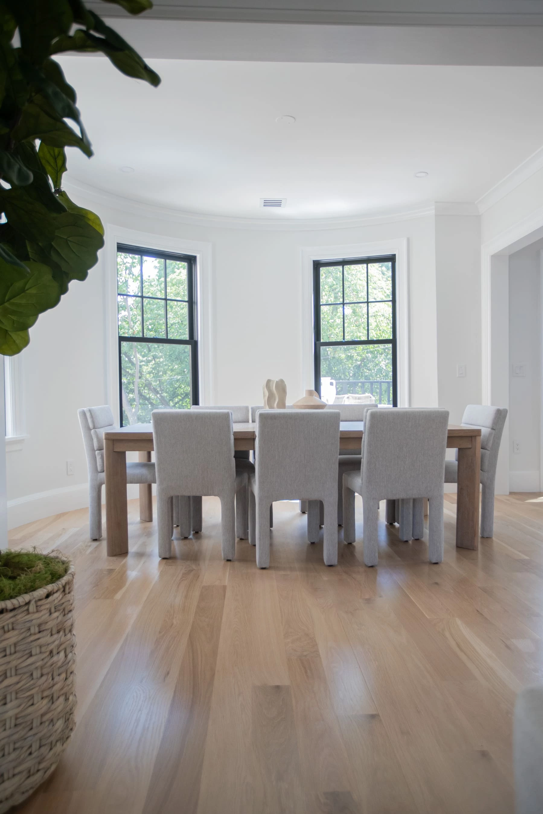 <h2 dir="ltr">Signs It's Time for Hardwood Flooring Refinishing</h2>